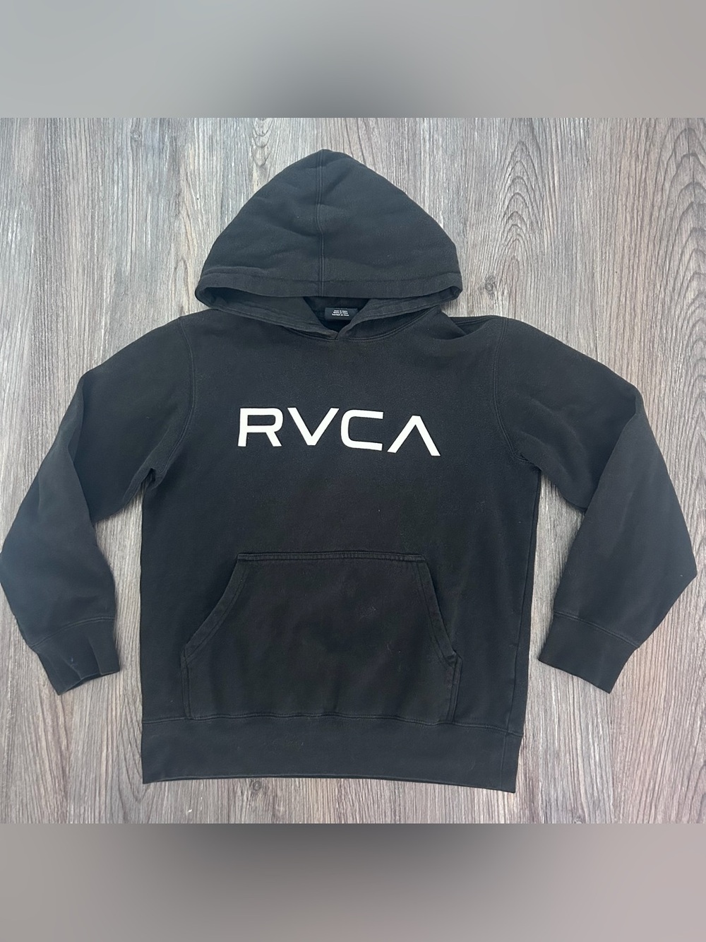 RVCA boys hoodie size M
